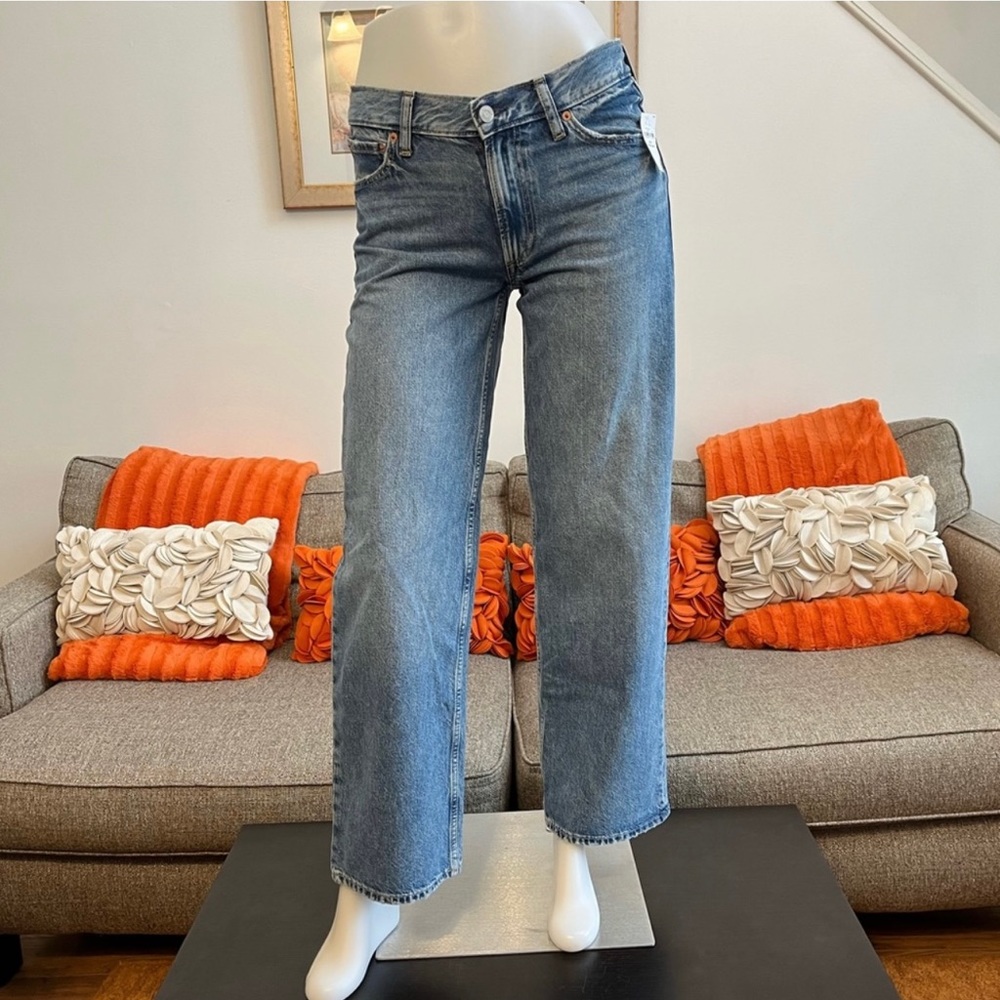 ❣️🆕GAP Low Rise Stride Wide Leg Medium Wash Jeans❣️